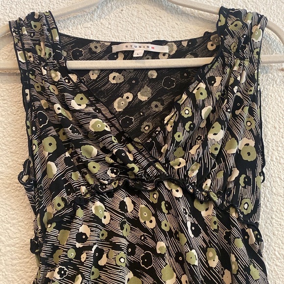 Studio M, RARE juniors large - Picture 2 of 5